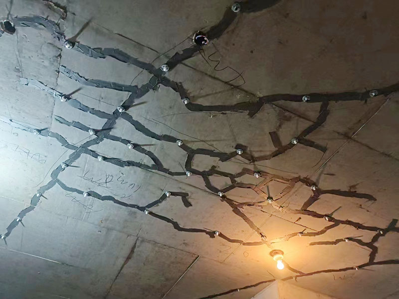 混凝土裂缝注胶加固工程